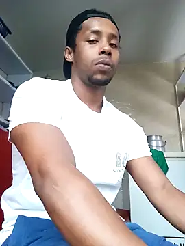 AlejoKhalifa  online show from October 7, 9:12 pm