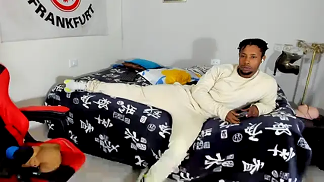 AlejoKhalifa  online show from November 27, 12:13 am