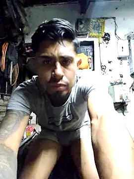 Snapshot of pene_latinoriico chatting on October 18, 6:16 am pene latinoriico online show from October 18, 6:16 am