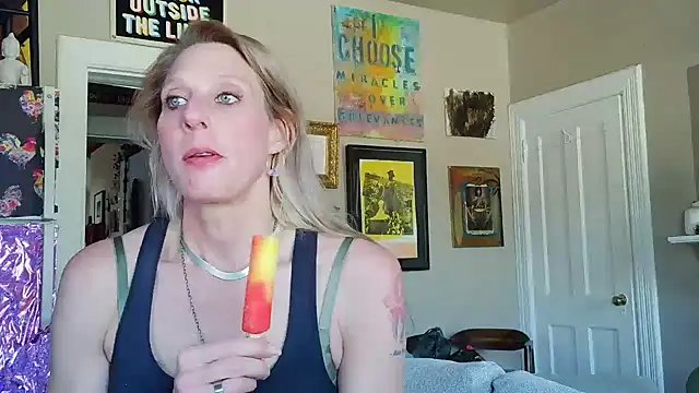 Glamazonx online show from March 9, 9:52 pm