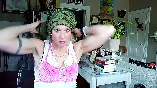 Glamazonx online show from May 26, 4:14 pm