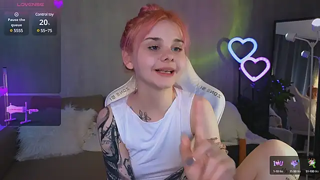 Britney Lynch online show from March 23, 4:16 am