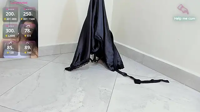 Snapshot of Swoni_leia chatting on January 18, 8:20 am Swoni leia online show from January 18, 8:20 am