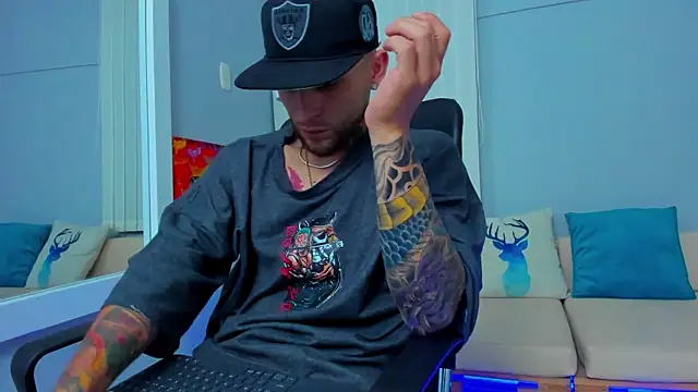 Drako Lamar online show from December 3, 3:33 pm