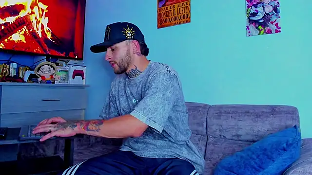 Snapshot of Drako_Lamar chatting on October 10, 12:09 am Drako Lamar online show from October 10, 12:09 am