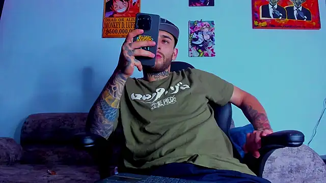 Snapshot of Drako_Lamar chatting on October 10, 9:58 pm Drako Lamar online show from October 10, 9:58 pm