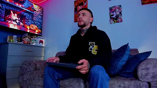 Snapshot of Drako_Lamar chatting on October 23, 12:26 pm Drako Lamar online show from October 23, 12:26 pm