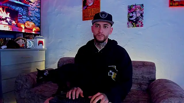 Snapshot of Drako_Lamar chatting on October 24, 12:23 pm Drako Lamar online show from October 24, 12:23 pm