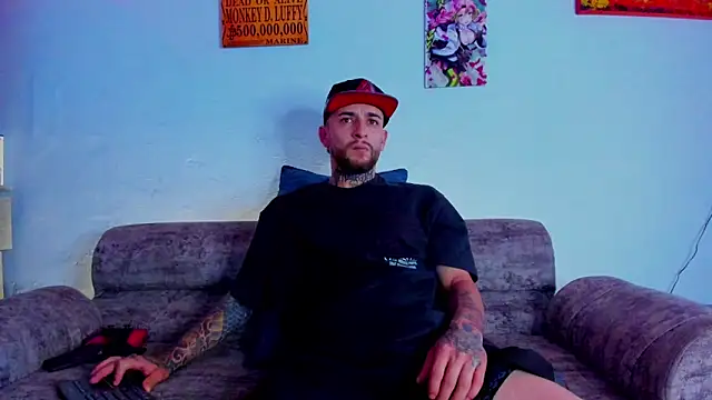 Snapshot of Drako_Lamar chatting on October 28, 12:41 pm Drako Lamar online show from October 28, 12:41 pm