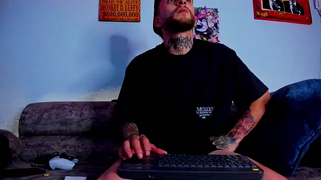 Snapshot of Drako_Lamar chatting on October 29, 2:03 am Drako Lamar online show from October 29, 2:03 am