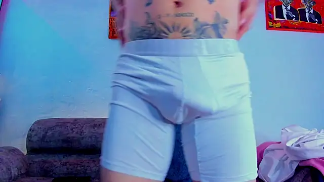 Snapshot of Drako_Lamar chatting on November 13, 12:37 pm Drako Lamar online show from November 13, 12:37 pm