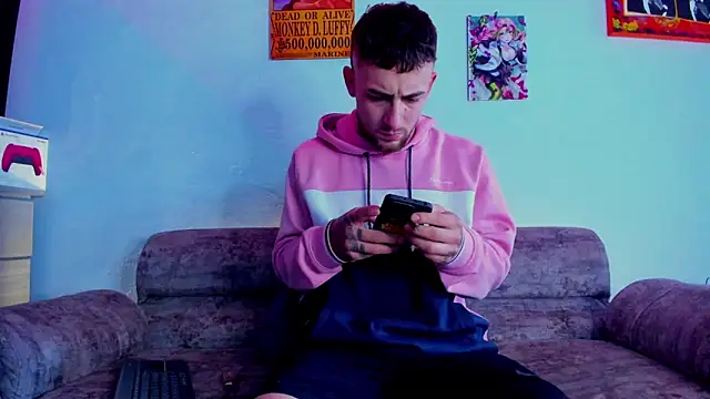 Snapshot of Drako_Lamar chatting on November 24, 1:00 pm Drako Lamar online show from November 24, 1:00 pm