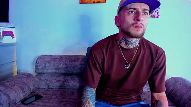 Snapshot of Drako_Lamar chatting on November 29, 1:58 pm Drako Lamar online show from November 29, 1:58 pm