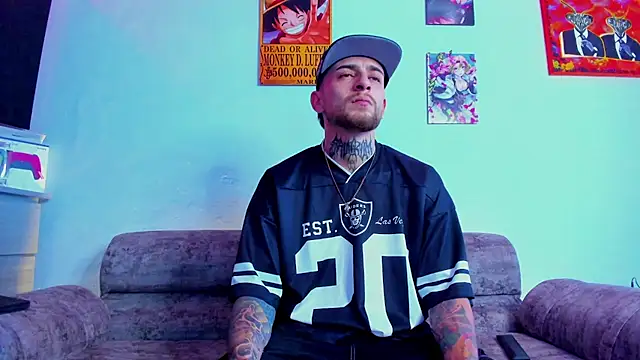 Snapshot of Drako_Lamar chatting on December 1, 1:27 pm Drako Lamar online show from December 1, 1:27 pm