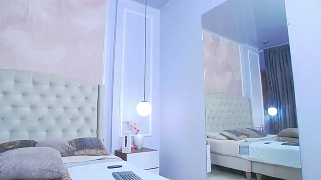 JoannaCox online show from December 19, 7:54 pm