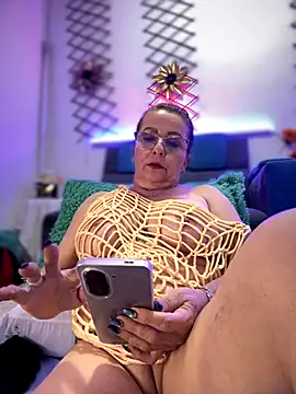 PaulinaSanders X online show from November 15, 8:38 pm