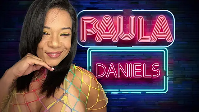 Snapshot of paula_daniela1 chatting on February 25, 12:15 pm paula daniela1 online show from February 25, 12:15 pm