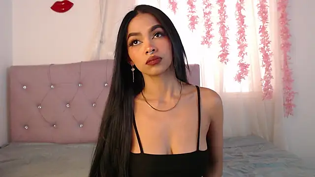 Snapshot of Alleanys_Cristal chatting on January 31, 1:34 pm Alleanys Cristal online show from January 31, 1:34 pm