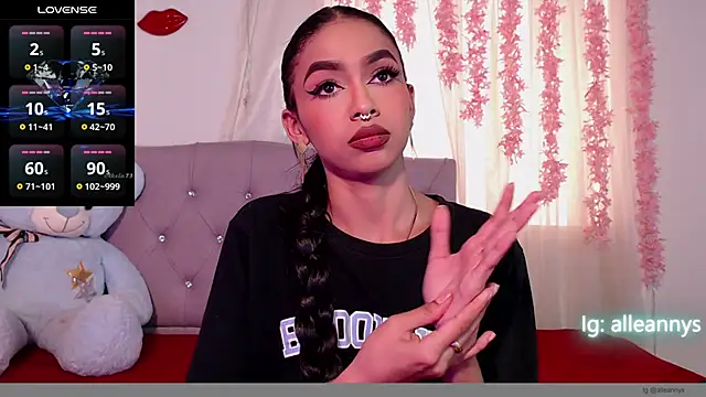 Snapshot of Alleanys_Cristal chatting on March 1, 8:21 pm Alleanys Cristal online show from March 1, 8:21 pm