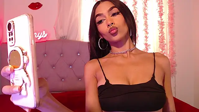 Snapshot of Alleanys_Cristal chatting on September 8, 2:49 pm Alleanys Cristal online show from September 8, 2:49 pm