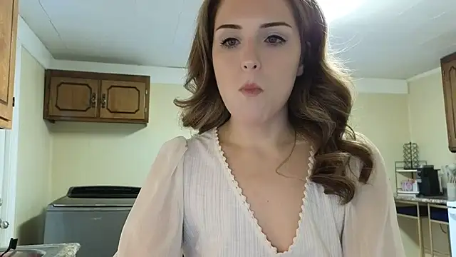 sexylilly69 online show from February 27, 10:43 pm