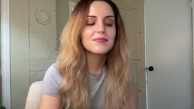 sexylilly69 online show from June 30, 12:11 am