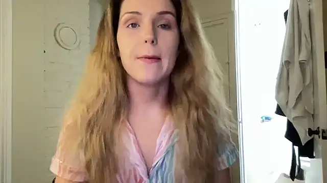 sexylilly69 online show from July 3, 1:56 am