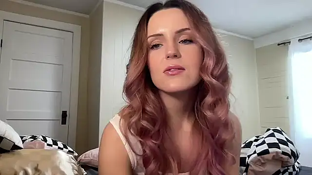 sexylilly69 online show from July 6, 8:22 pm