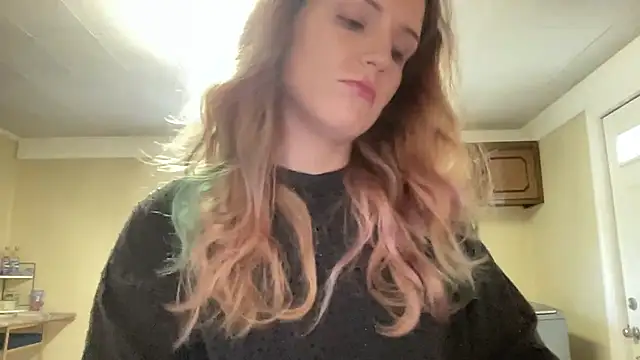 sexylilly69 online show from July 18, 9:29 pm