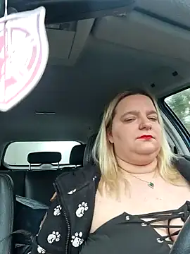 Curvy Lucy online show from December 30, 11:59 am