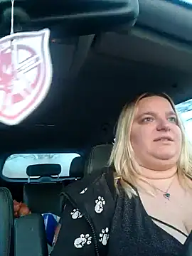 Curvy Lucy online show from January 7, 3:44 pm