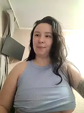 AlexaLexie online show from December 1, 6:18 am