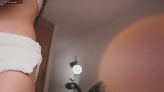 GigiLee  online show from October 28, 12:25 am