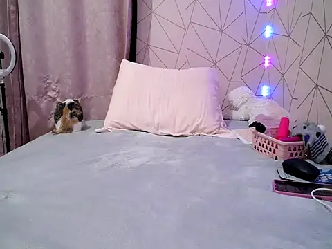 Irresistible24 online show from October 12, 10:31 pm