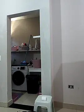 Irresistible24 online show from November 20, 6:51 pm