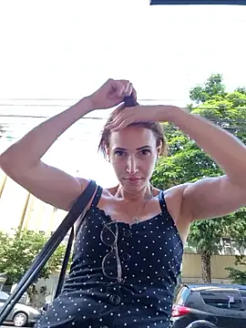 Irresistible24 online show from January 8, 6:32 pm