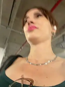 Irresistible24 online show from February 7, 7:50 pm