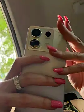 Irresistible24 online show from February 24, 5:22 pm