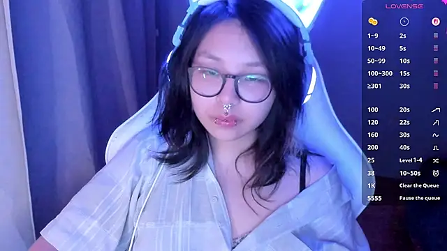 maydaykimmy online show from June 17, 10:43 pm