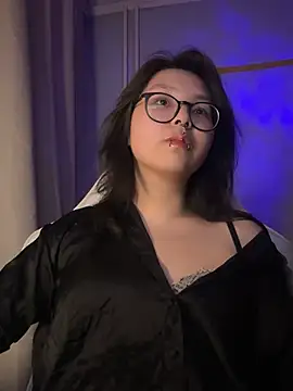 maydaykimmy online show from July 3, 9:21 pm