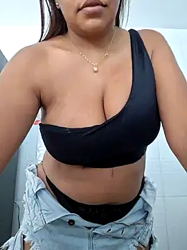 CanelitaPasion online show from December 12, 7:04 pm