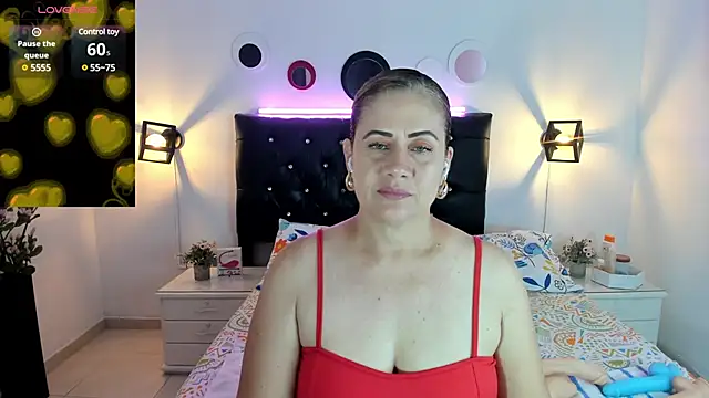 sophiahunt286 online show from January 30, 10:30 pm