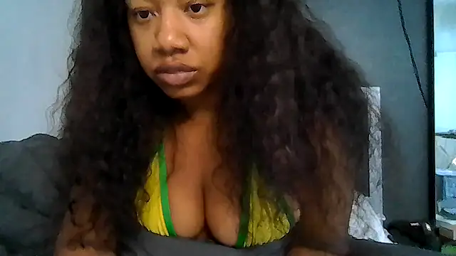 Snapshot of goddessdaisysky chatting on June 2, 2:19 pm goddessdaisysky online show from June 2, 2:19 pm