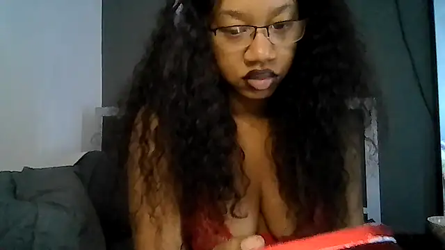 Snapshot of goddessdaisysky chatting on June 10, 4:50 pm goddessdaisysky online show from June 10, 4:50 pm
