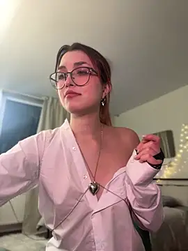 Evangeline Lawrence  online show from March 11, 5:02 pm