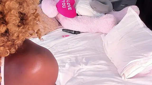 AfroditaRoy online show from May 16, 12:07 am