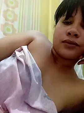 Snapshot of Yara0k chatting on December 13, 1:33 pm Yara0k online show from December 13, 1:33 pm