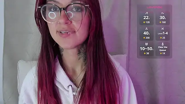 Snapshot of noemi_foxxx chatting on February 19, 2:13 pm noemi foxxx online show from February 19, 2:13 pm