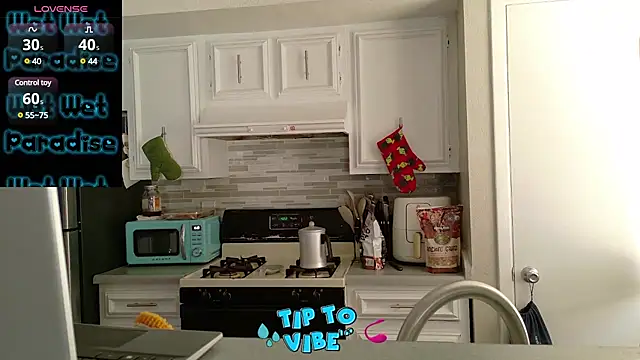 honeeyyy pot online show from December 9, 11:24 pm