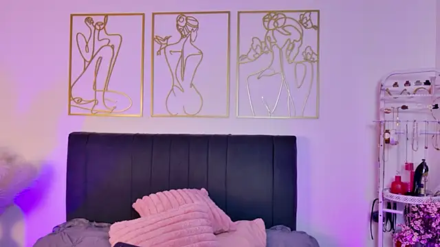 summer holiday online show from September 19, 7:21 am